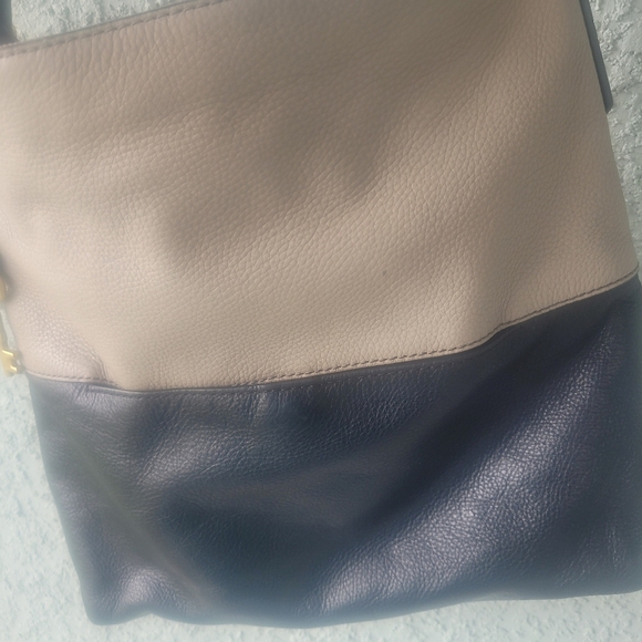 Fossil Colorblock Charlotte Hobo Black and Tan Shoulder Bag - Picture 9 of 13